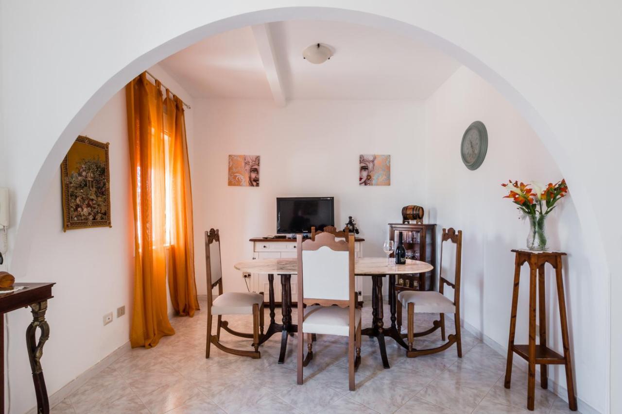 Villa Rosa Near The Sandy Beach, Parking & Wifi Noto Eksteriør bilde